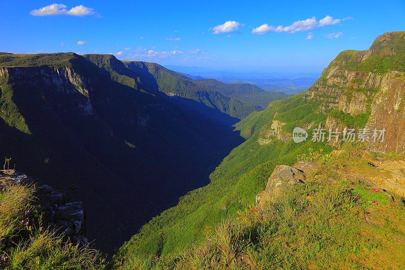 峡谷福塔莱萨日落在里约热内卢大do Sul，巴西